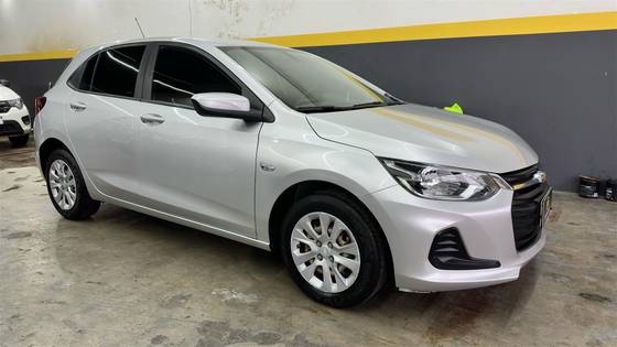 CHEVROLET ONIX 1.0 FLEX LT MANUAL CHEVROLET ONIX 1.0 FLEX LT MANUAL